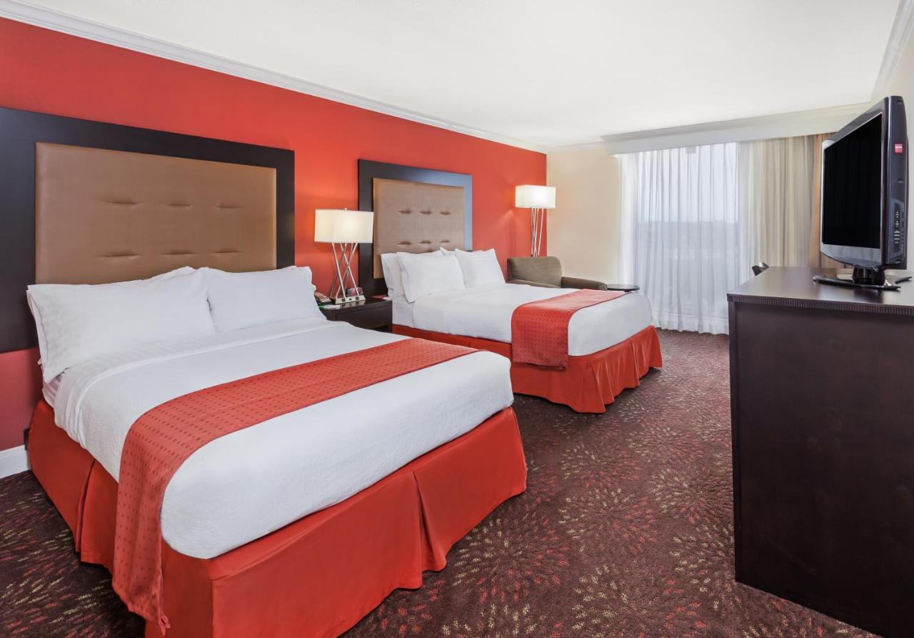 Holiday Inn Tyler - Conference Center By Ihg Bagian luar foto