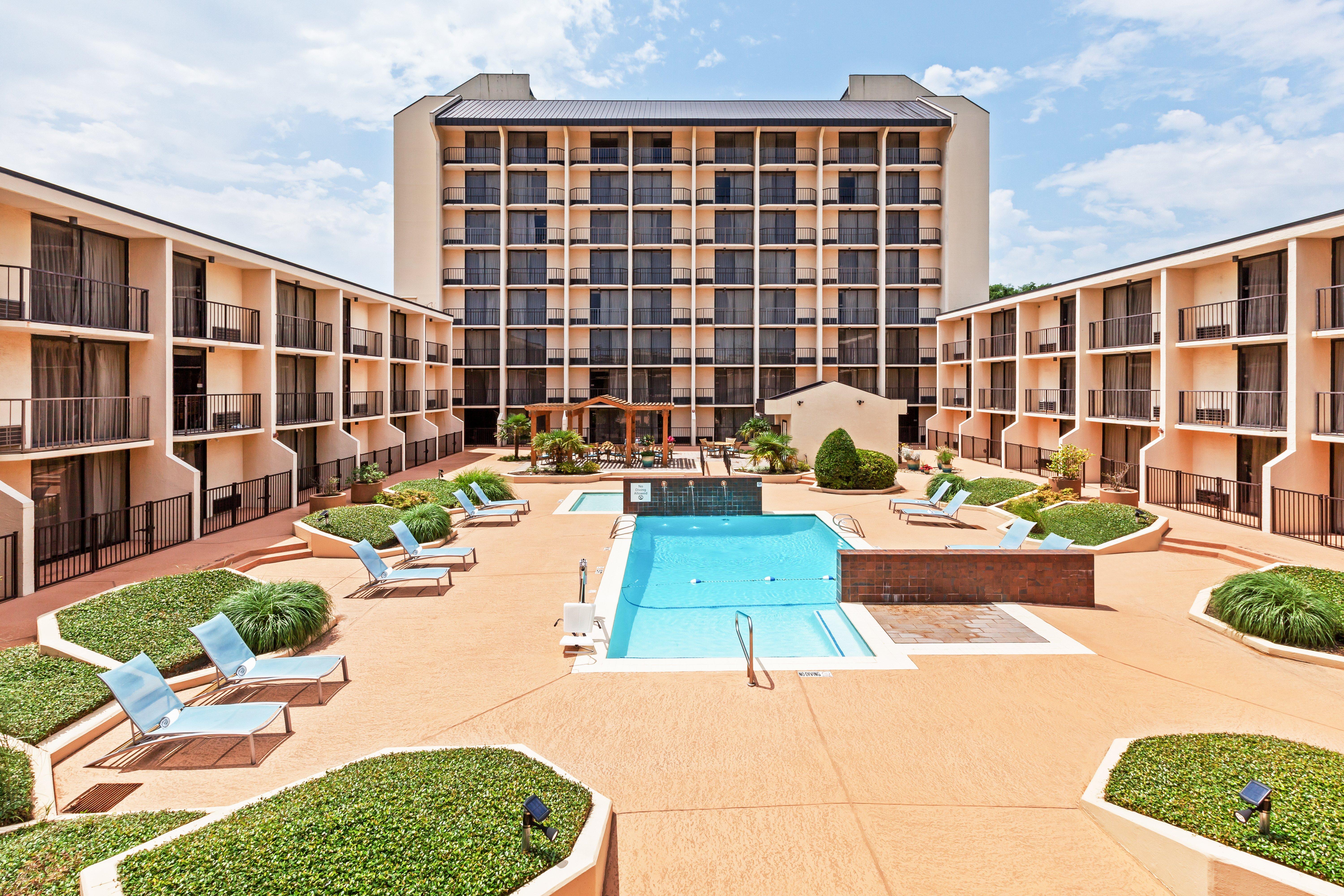Holiday Inn Tyler - Conference Center By Ihg Bagian luar foto
