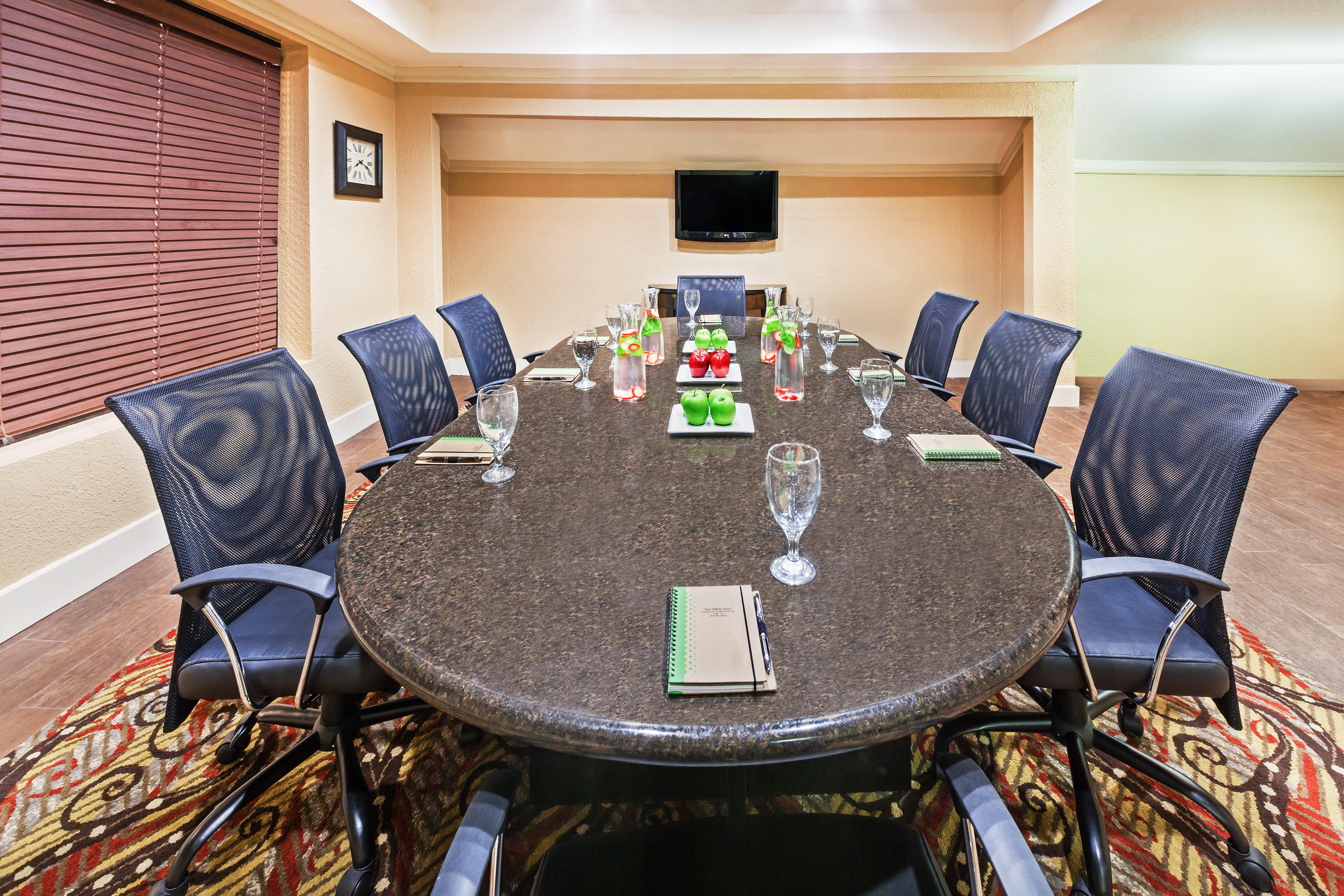 Holiday Inn Tyler - Conference Center By Ihg Bagian luar foto